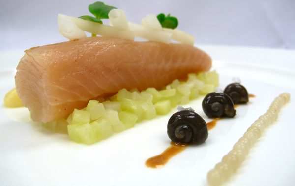 carpediem, Menü mit der Schnecken-Leber und Escargot-Kaviar (Schnecken-Perlen). Schneckenleber mit feinem Lebergeschmack und seiner einzigartigen Form. Durch eine feine nussige Note, ein ausgefallenes Geschmackserlebnis, die Krönung.