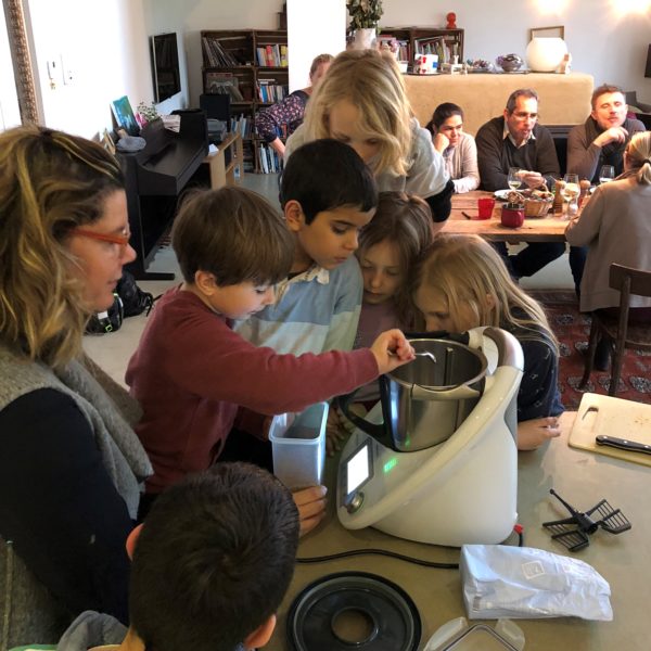 Thermomix Erlebniskochen am Gugumuck-Hof. Nachdem unser Thermomix TM5 schon in unserem Bistro tolle Dienste leistet haben wir ihn nun auch für uns privat entdeckt. Z.B. Suppen, Breie, Kompotte.