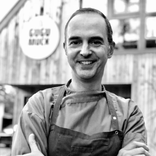 Jürgen Winter ist unser kreativer Küchenchef. Er war zuvor im Kristians Haubenrestaurant Monastiri. Spezialist in Sous Vide und Flavour Pairing.